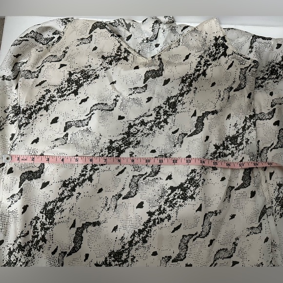 Olivia & James -long snake slip lined dress - Picture 9 of 9